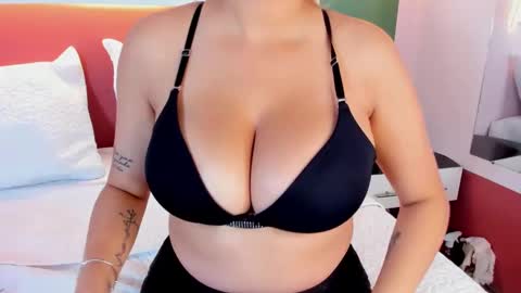 _valeryboobs_ online show from October 8, 1:20 pm