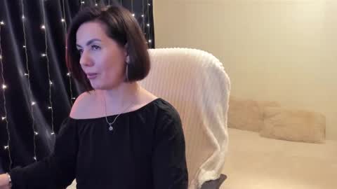 Snapshot of _vallylove chatting on March 3, 10:52 pm _vallylove online show from March 3, 10:52 pm