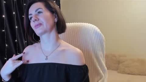 Snapshot of _vallylove chatting on March 4, 1:55 am _vallylove online show from March 4, 1:55 am