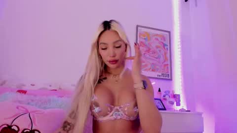   online show from February 21, 5:20 pm