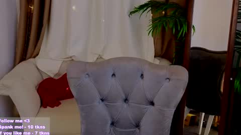 Violet online show from February 20, 8:58 pm