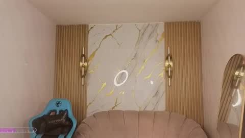  wendy  online show from November 9, 12:36 pm