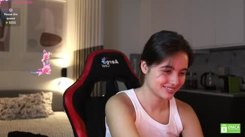 Snapshot of _whoareu_ chatting on December 6, 2:38 pm Kristina online show from December 6, 2:38 pm