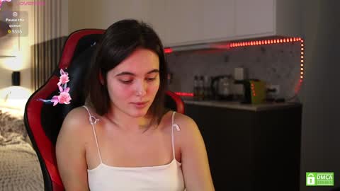 Snapshot of _whoareu_ chatting on January 10, 3:37 pm Kristina online show from January 10, 3:37 pm