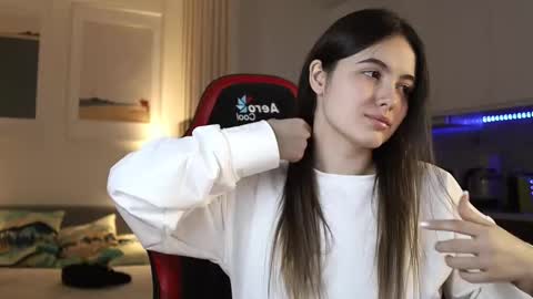 Snapshot of _whoareu_ chatting on March 2, 2:32 pm Kristina online show from March 2, 2:32 pm