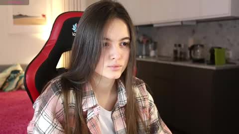 Snapshot of _whoareu_ chatting on March 9, 10:30 am Kristina online show from March 9, 10:30 am