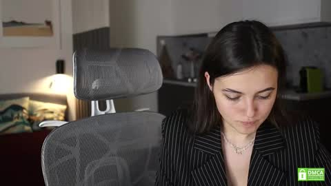 Snapshot of _whoareu_ chatting on September 26, 1:15 pm Kristina online show from September 26, 1:15 pm