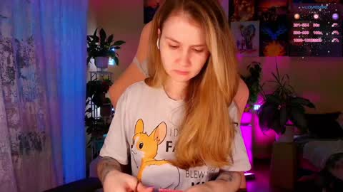 Enni online show from December 2, 7:36 am