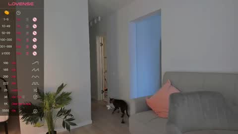 Snapshot of _your_tessa chatting on February 10, 9:58 am Tessa - online show from February 10, 9:58 am