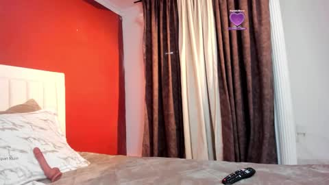 _zoe19_ online show from November 21, 11:42 am