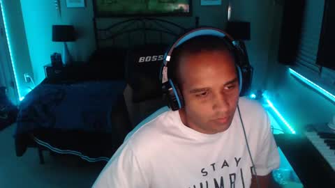 a4orce online show from December 13, 4:43 am