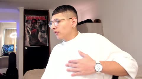 alejo online show from December 22, 7:52 pm