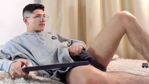 alejo online show from February 9, 6:11 am