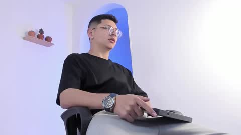 alejo online show from February 26, 8:00 pm