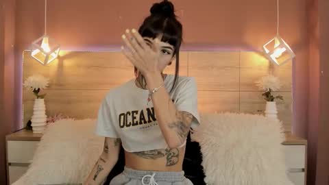 Luni  online show from November 29, 1:14 pm