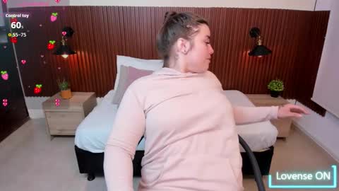 Abby Lee  online show from November 3, 7:04 pm