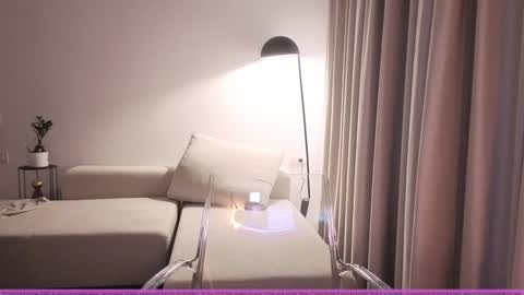 Fren online show from October 4, 8:18 pm