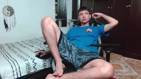 Snapshot of aarman_bannana chatting on December 15, 2:41 am aarman online show from December 15, 2:41 am