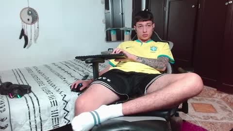 Snapshot of aarman_bannana chatting on December 21, 1:58 am aarman online show from December 21, 1:58 am