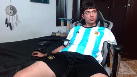 Snapshot of aarman_bannana chatting on January 27, 1:16 am aarman online show from January 27, 1:16 am