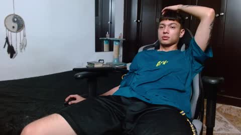 Snapshot of aarman_bannana chatting on February 5, 6:24 am aarman online show from February 5, 6:24 am