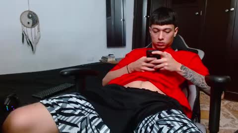 Snapshot of aarman_bannana chatting on February 12, 1:30 am aarman online show from February 12, 1:30 am