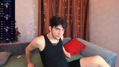 Snapshot of aaron_bang chatting on January 20, 1:07 am Aaron Bang online show from January 20, 1:07 am