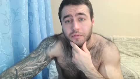 Snapshot of aaron_royal chatting on December 13, 6:16 pm Davin tayl online show from December 13, 6:16 pm