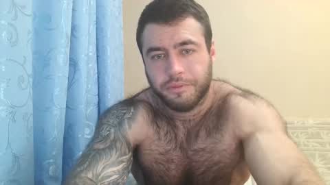 Snapshot of aaron_royal chatting on December 17, 6:20 pm Davin tayl online show from December 17, 6:20 pm