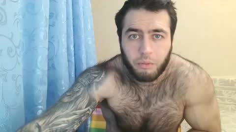 Snapshot of aaron_royal chatting on January 2, 6:23 pm Davin tayl online show from January 2, 6:23 pm