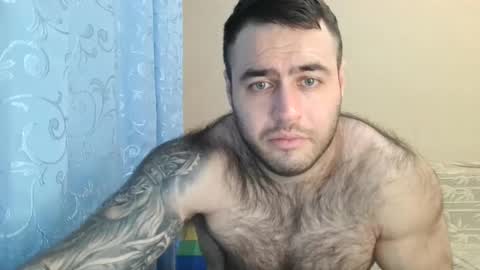 Snapshot of aaron_royal chatting on January 26, 6:06 pm Davin tayl online show from January 26, 6:06 pm