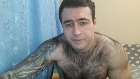 Snapshot of aaron_royal chatting on February 21, 4:37 pm Davin tayl online show from February 21, 4:37 pm