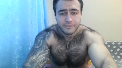 Snapshot of aaron_royal chatting on February 25, 5:08 am Davin tayl online show from February 25, 5:08 am