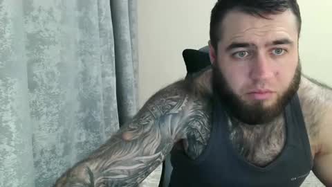 Snapshot of aaron_royal chatting on September 11, 5:13 pm Davin tayl online show from September 11, 5:13 pm