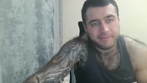 Snapshot of aaron_royal chatting on September 19, 4:29 pm Davin tayl online show from September 19, 4:29 pm