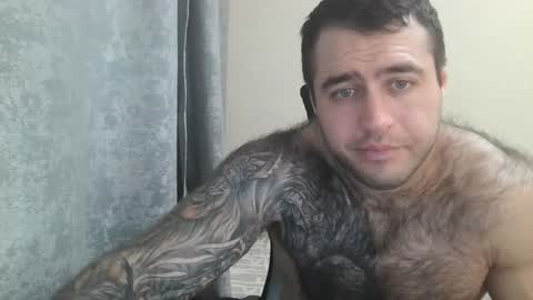 Snapshot of aaron_royal chatting on September 27, 4:39 am Davin tayl online show from September 27, 4:39 am