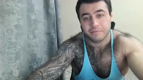 Snapshot of aaron_royal chatting on November 27, 4:42 pm Davin tayl online show from November 27, 4:42 pm