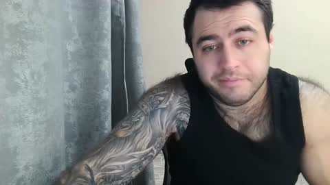 Snapshot of aaron_royal chatting on November 30, 4:55 pm Davin tayl online show from November 30, 4:55 pm