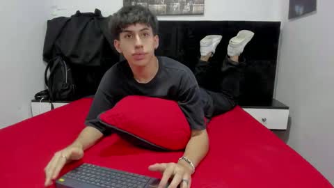 Aron online show from September 18, 7:16 pm