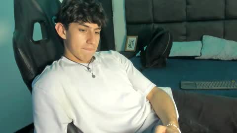 Aron online show from October 16, 7:15 pm