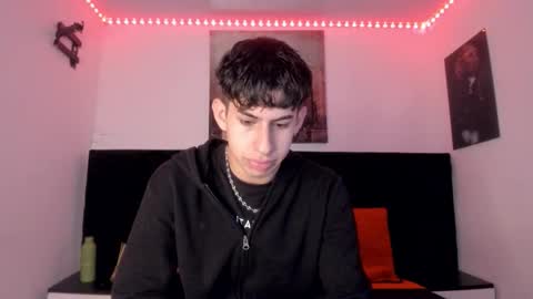 Aron online show from November 28, 2:20 pm