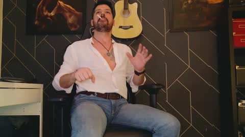 Aaron online show from February 7, 10:09 pm