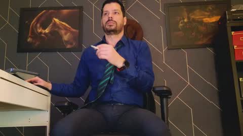 Aaron online show from February 17, 8:26 pm