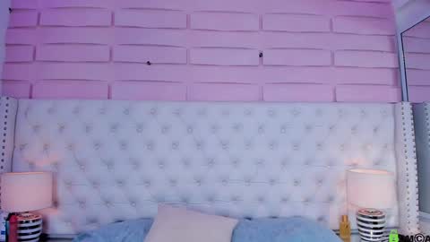 Snapshot of abby_joule chatting on December 11, 5:26 pm Abby online show from December 11, 5:26 pm