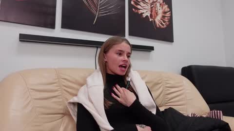 ABBY LAKER online show from December 23, 12:03 am