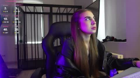 ABBY LAKER online show from October 4, 6:33 am