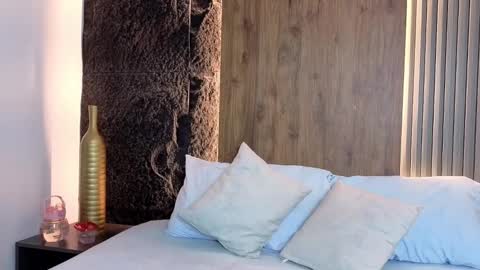 Abbygail online show from October 24, 2:24 pm