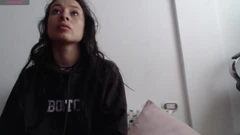 Vannesa online show from October 12, 11:31 am