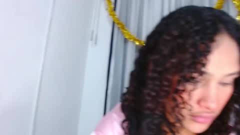 Snapshot of abbycutecs chatting on February 24, 2:19 am abbycute online show from February 24, 2:19 am