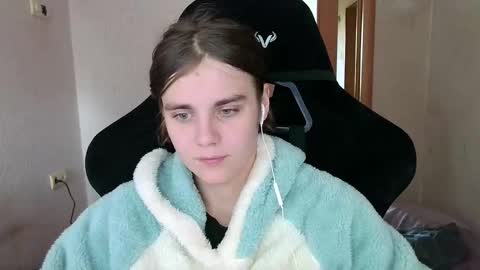 abbysal_blade online show from September 19, 6:04 am